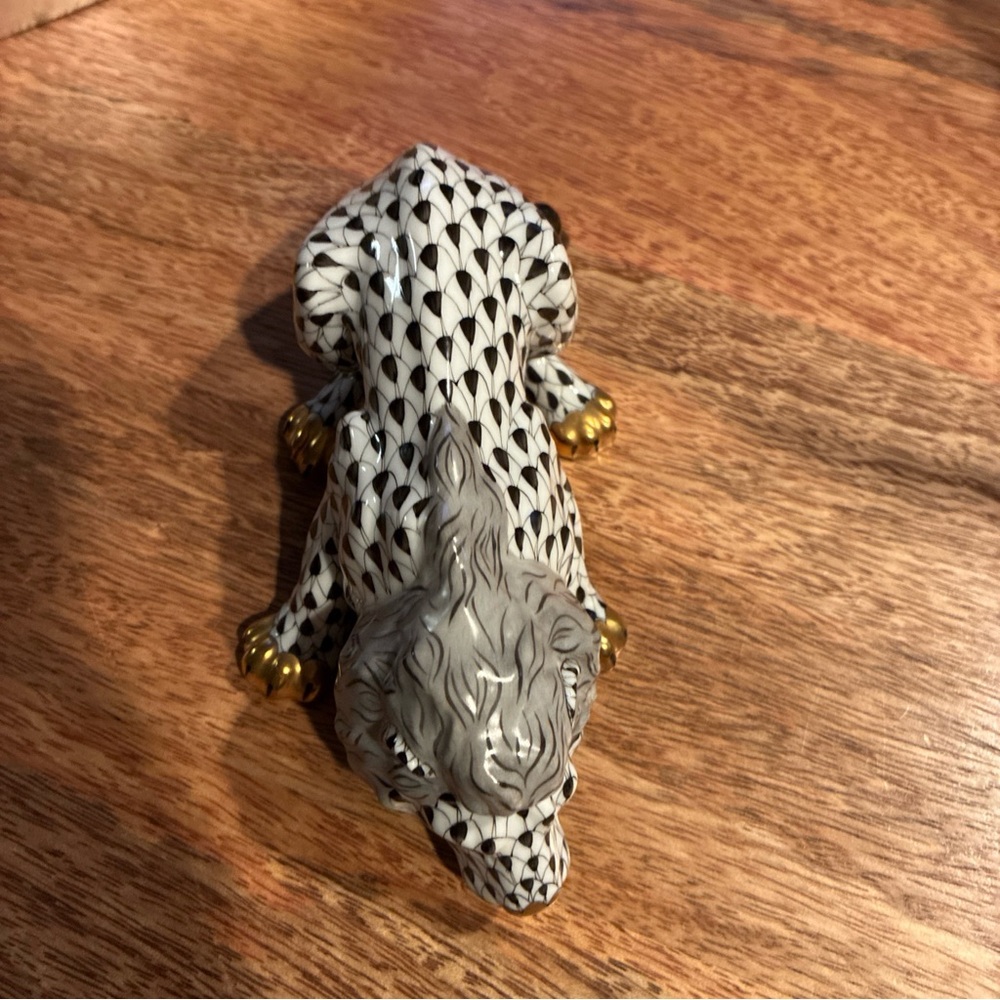 Herend lion drinking water black 15435 - Picture 6 of 8